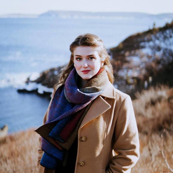 Meet your Posher, Julianne - Picture 1 of 1